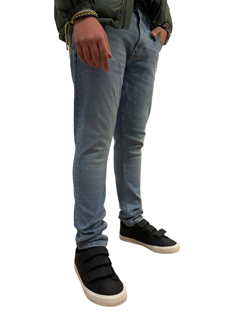 Slim Fit (Men)